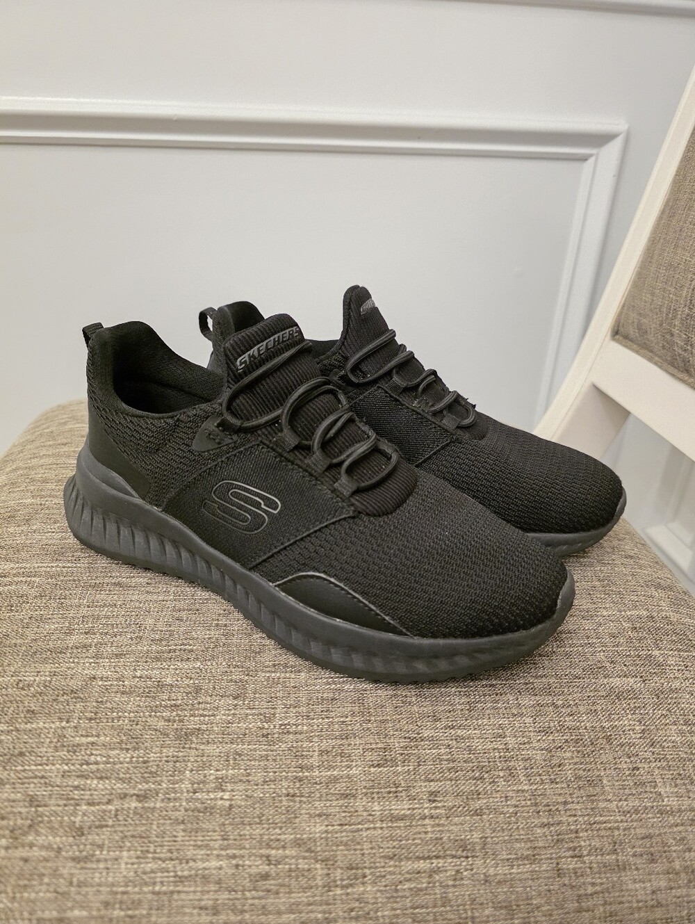 Skechers Black Slip Resistant Work Shoes Size 8.5